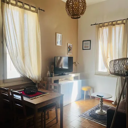 アパート Santa Sofia House